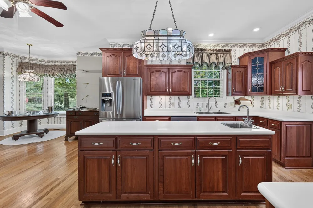 135 Clayton Ln Fayetteville, TN 37334