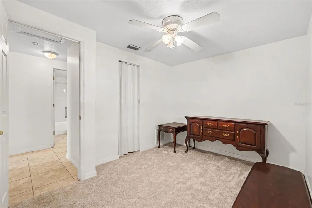 6006 N HUBERT AVE Tampa, FL 33614