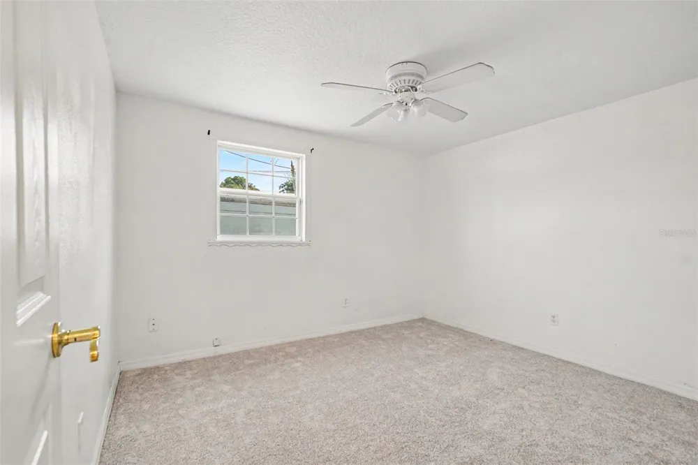 6006 N HUBERT AVE Tampa, FL 33614