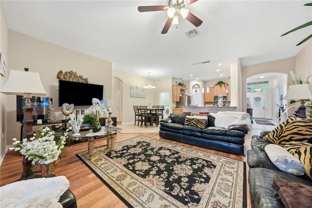 458 WOODFORD DRIVE Debary, FL 32713