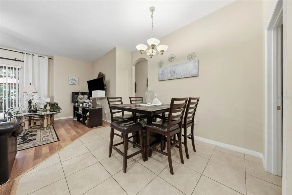 458 WOODFORD DRIVE Debary, FL 32713