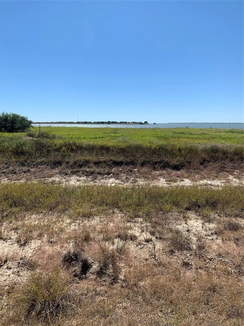 32 Fivemile Trail Palacios, TX 77465