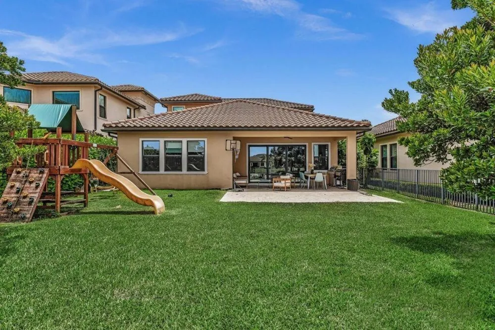 12143 S BAYPOINT CIRCLE Parkland, FL 33076