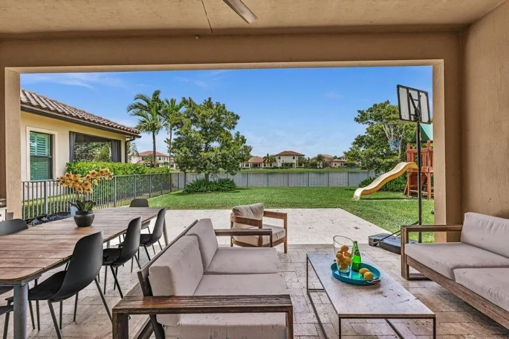 12143 S BAYPOINT CIRCLE Parkland, FL 33076