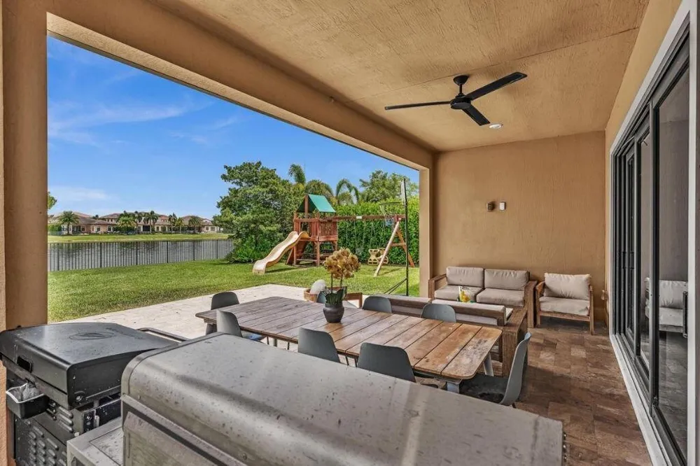 12143 S BAYPOINT CIRCLE Parkland, FL 33076