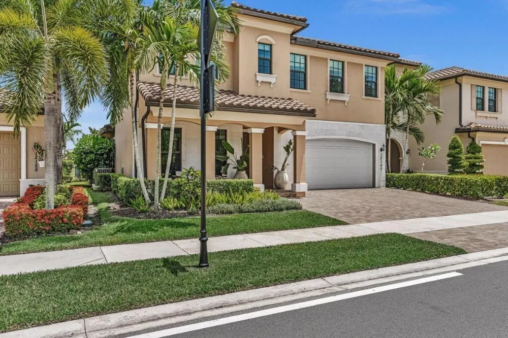 12143 S BAYPOINT CIRCLE Parkland, FL 33076