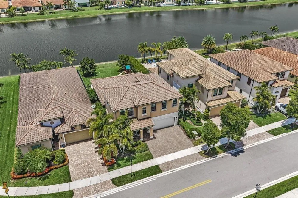 12143 S BAYPOINT CIRCLE Parkland, FL 33076