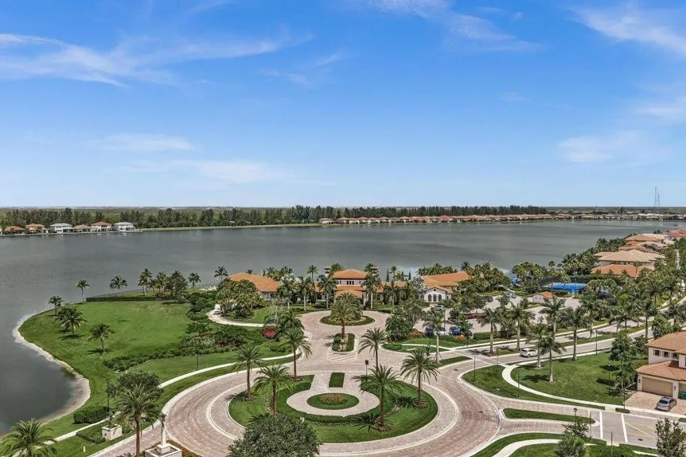 12143 S BAYPOINT CIRCLE Parkland, FL 33076