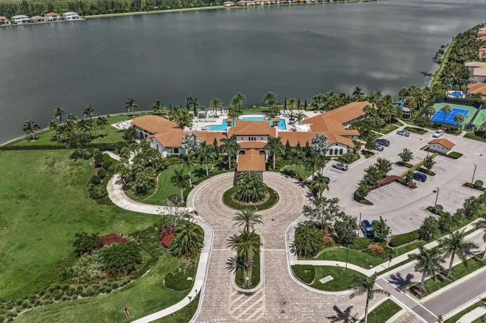 12143 S BAYPOINT CIRCLE Parkland, FL 33076