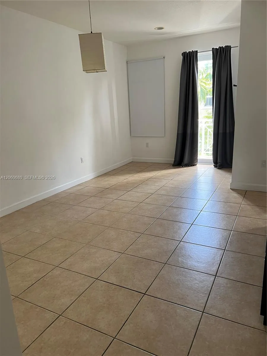 11440 NW 75th Ter Doral, FL 33178