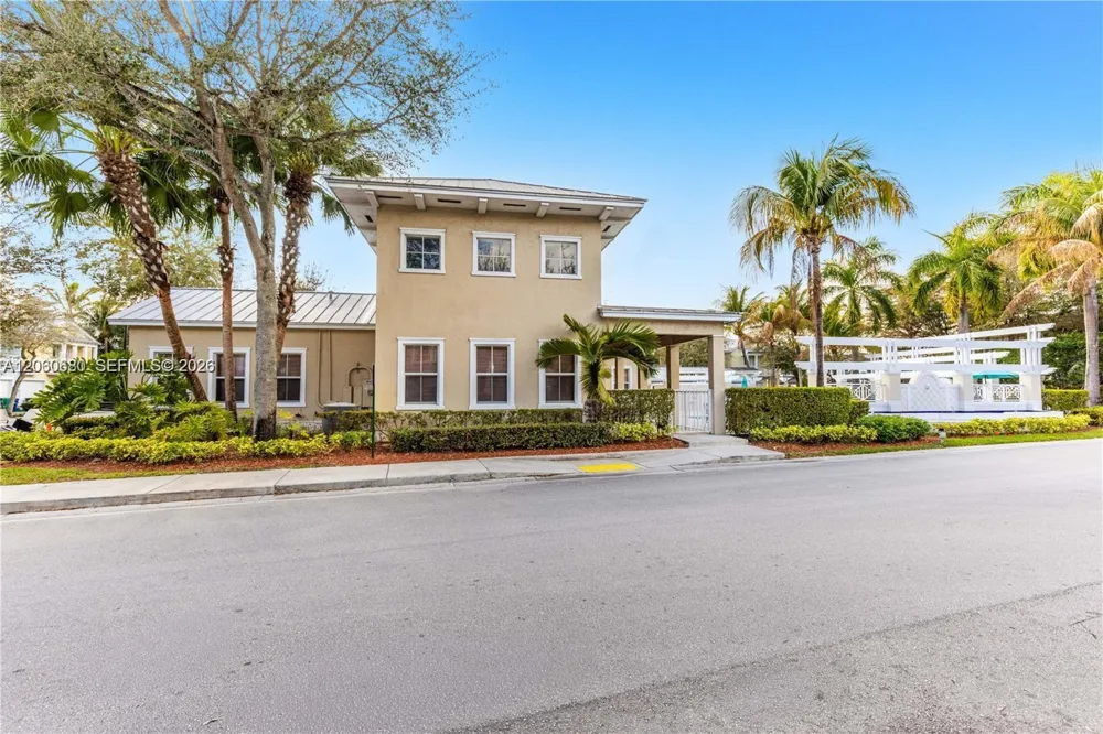 11440 NW 75th Ter Doral, FL 33178