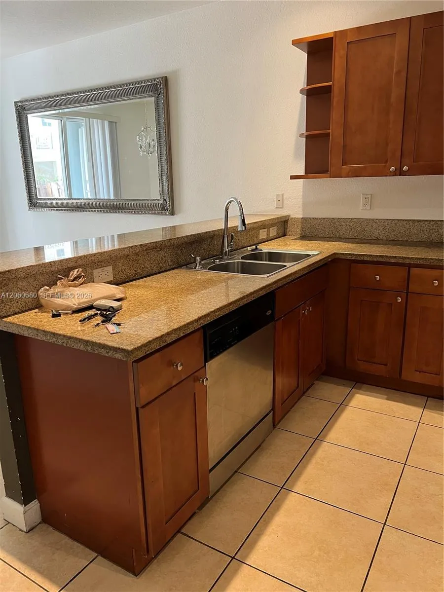 11440 NW 75th Ter Doral, FL 33178
