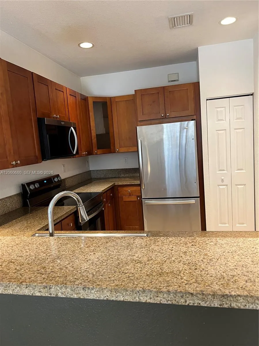 11440 NW 75th Ter Doral, FL 33178
