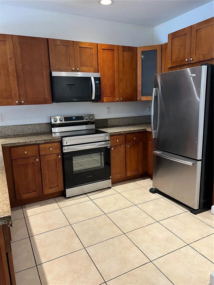 11440 NW 75th Ter Doral, FL 33178
