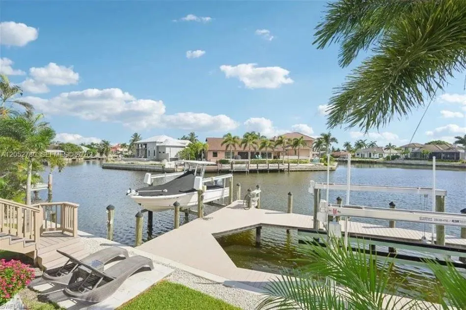 444 Barfield Dr Marco Island, FL 34145