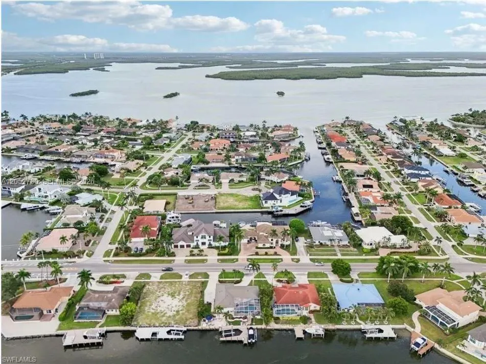 444 Barfield Dr Marco Island, FL 34145