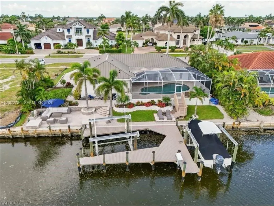444 Barfield Dr Marco Island, FL 34145