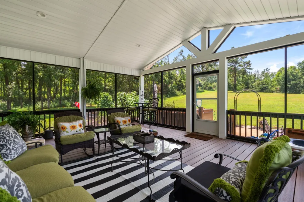 900 Ed Renfroe Cir Bath Springs, TN 38311