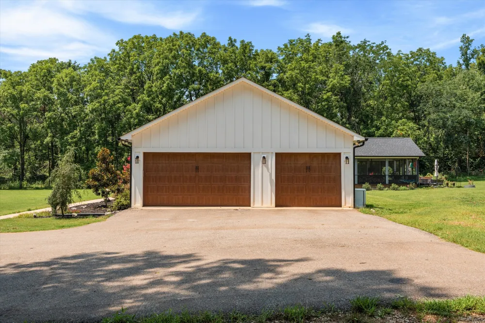 900 Ed Renfroe Cir Bath Springs, TN 38311