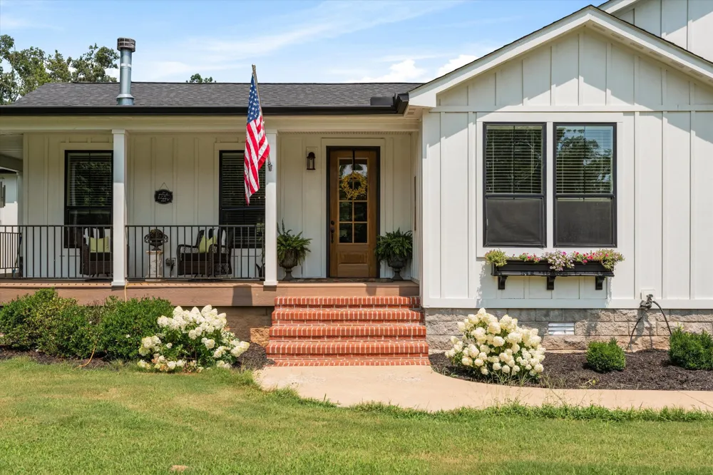 900 Ed Renfroe Cir Bath Springs, TN 38311