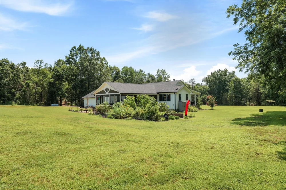900 Ed Renfroe Cir Bath Springs, TN 38311