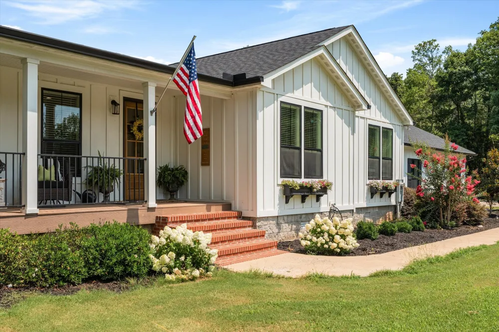 900 Ed Renfroe Cir Bath Springs, TN 38311
