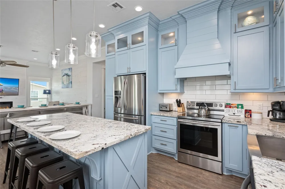 997 S Redfish Street Crystal Beach, TX 77650