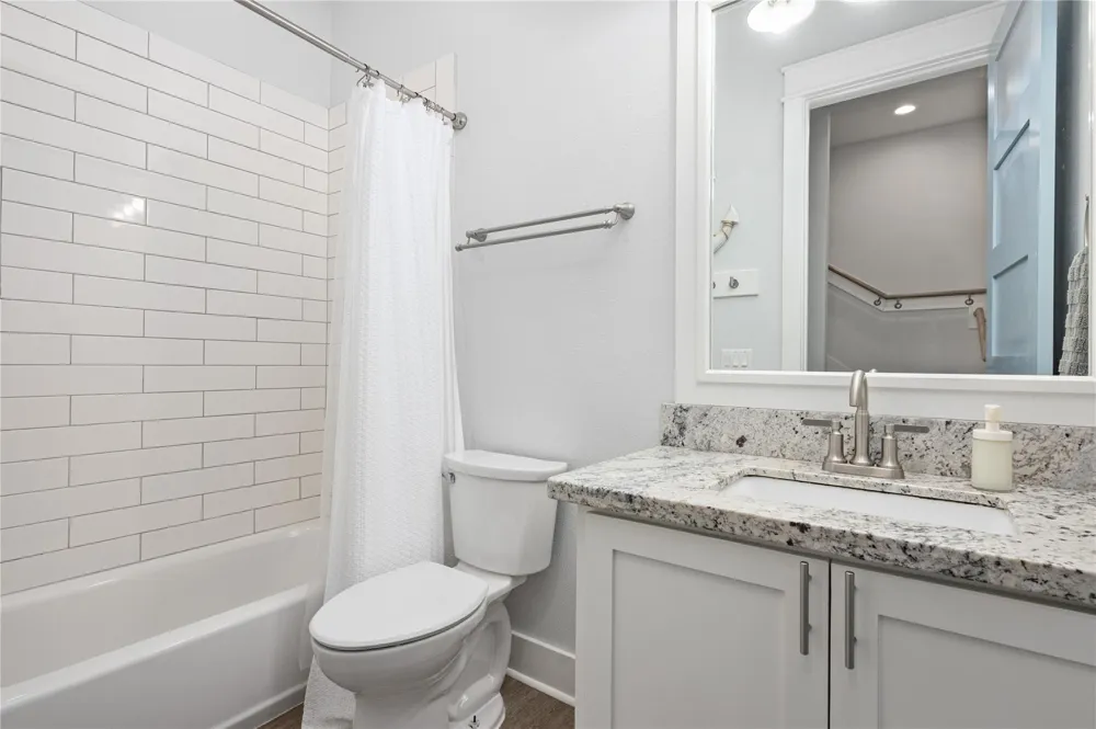 997 S Redfish Street Crystal Beach, TX 77650