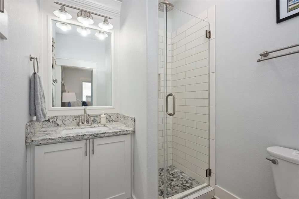 997 S Redfish Street Crystal Beach, TX 77650