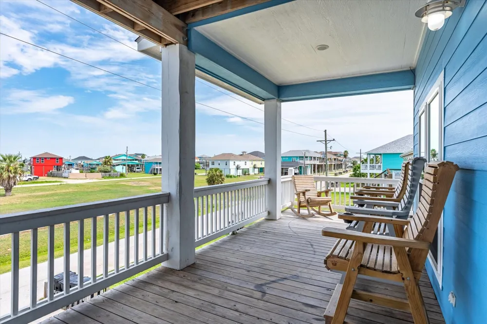 997 S Redfish Street Crystal Beach, TX 77650