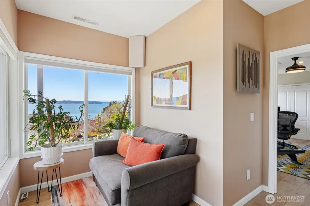 6412 E Side Drive NE #S Tacoma, WA 98422
