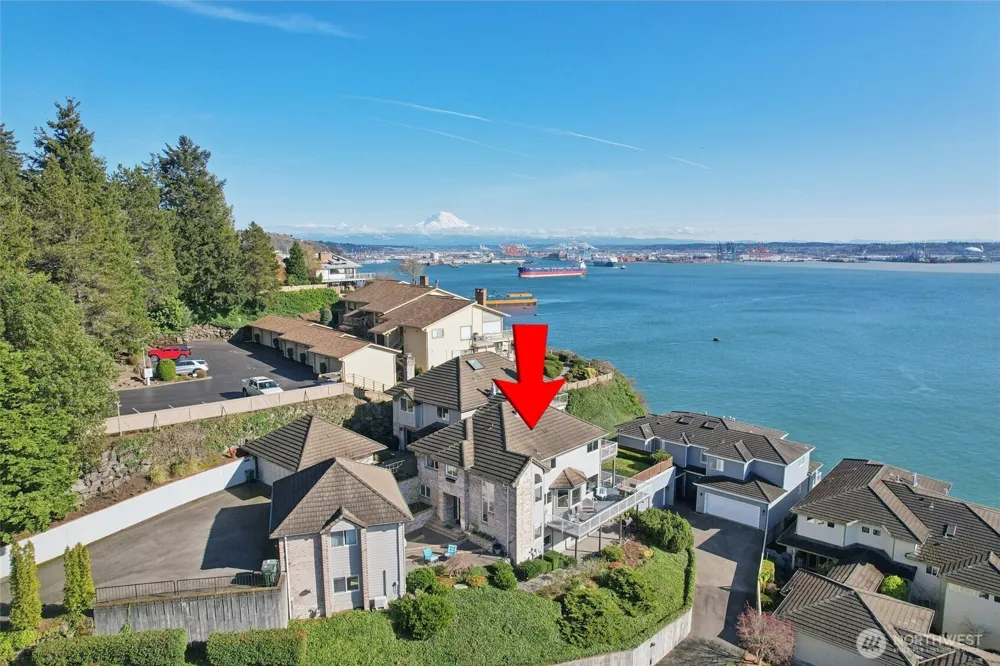 6412 E Side Drive NE #S Tacoma, WA 98422