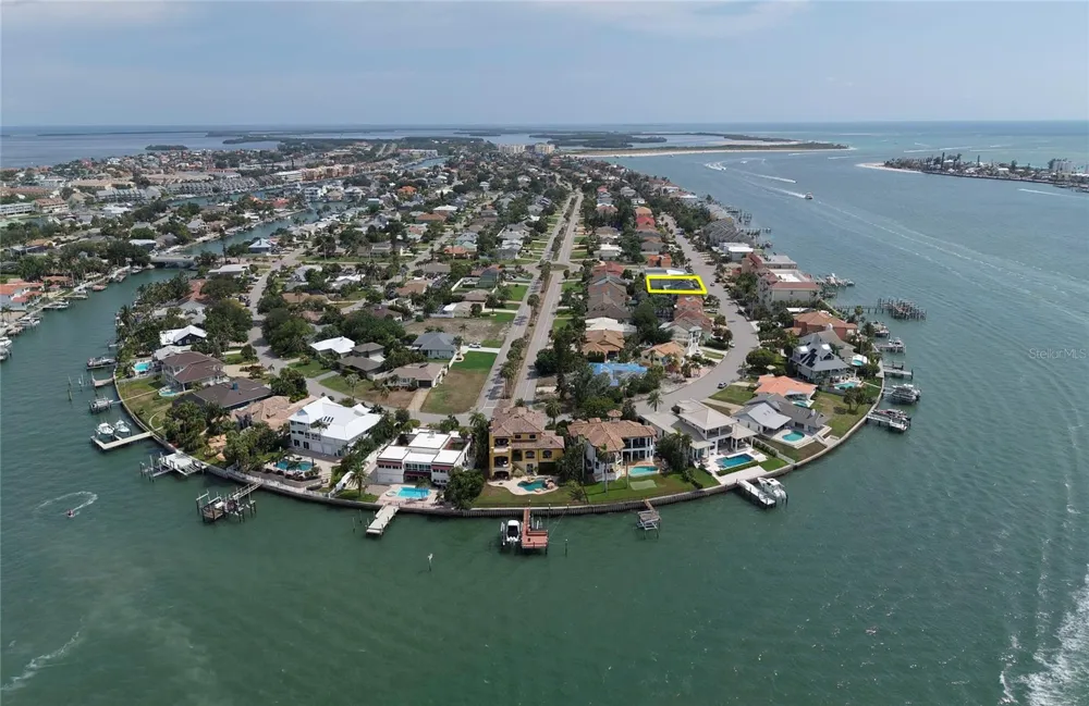 289 8TH AVENUE Tierra Verde, FL 33715