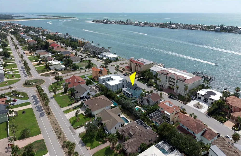 289 8TH AVENUE Tierra Verde, FL 33715