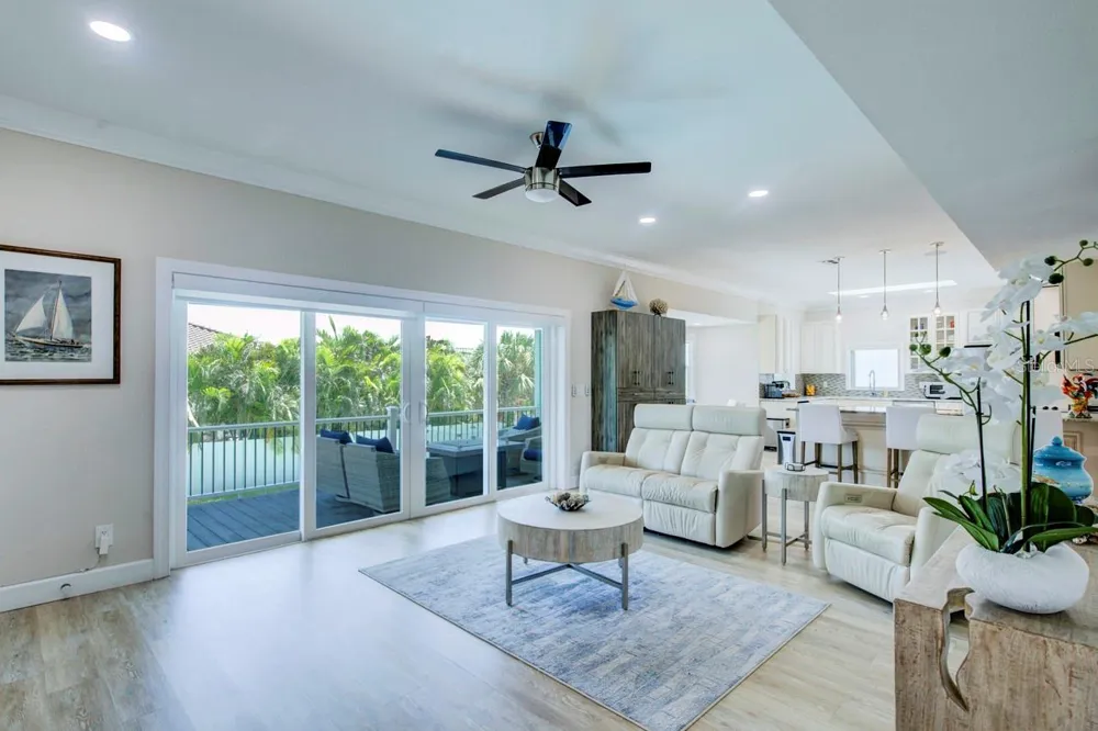 289 8TH AVENUE Tierra Verde, FL 33715