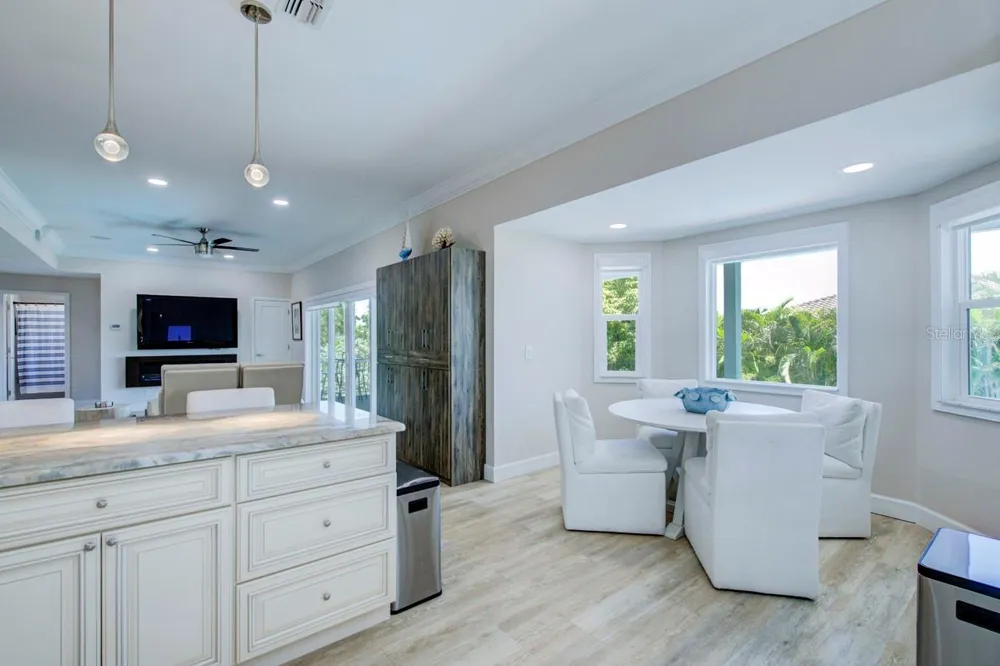 289 8TH AVENUE Tierra Verde, FL 33715