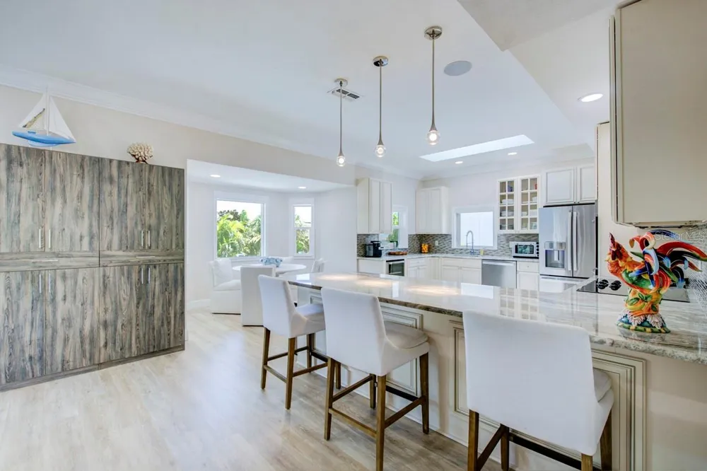 289 8TH AVENUE Tierra Verde, FL 33715