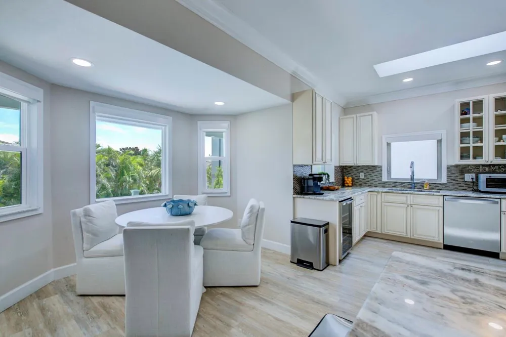 289 8TH AVENUE Tierra Verde, FL 33715