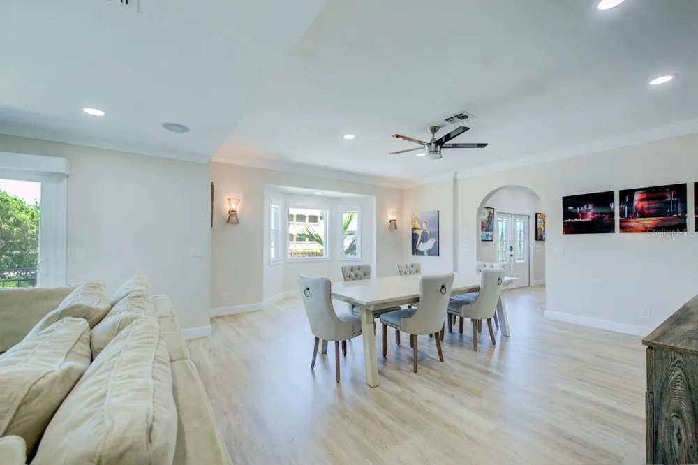 289 8TH AVENUE Tierra Verde, FL 33715