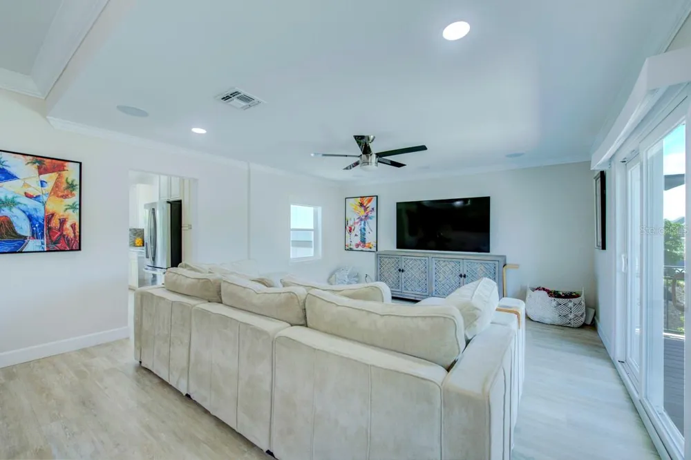 289 8TH AVENUE Tierra Verde, FL 33715