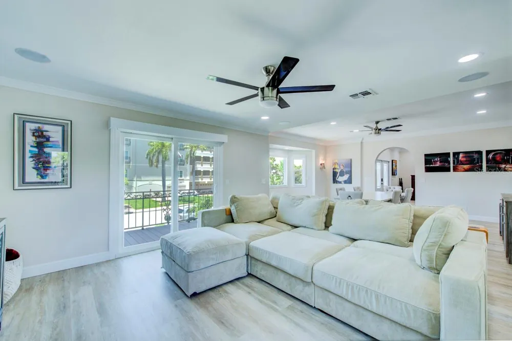 289 8TH AVENUE Tierra Verde, FL 33715