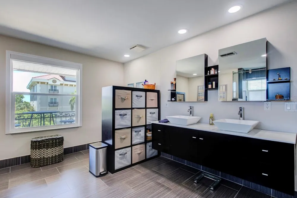 289 8TH AVENUE Tierra Verde, FL 33715