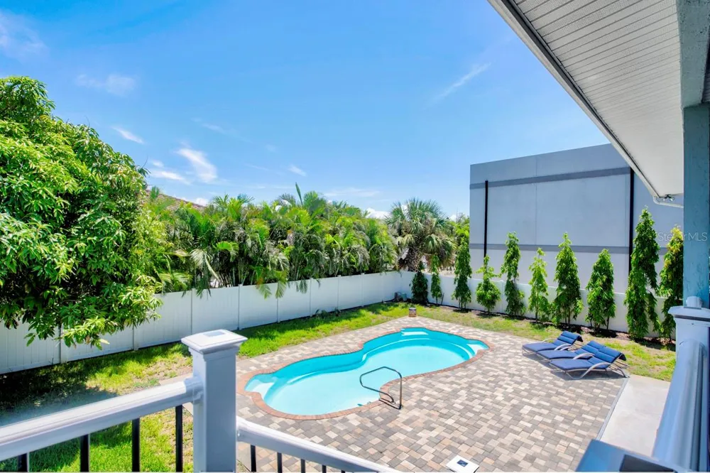 289 8TH AVENUE Tierra Verde, FL 33715