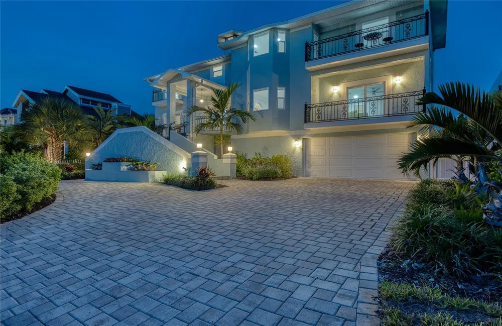 289 8TH AVENUE Tierra Verde, FL 33715