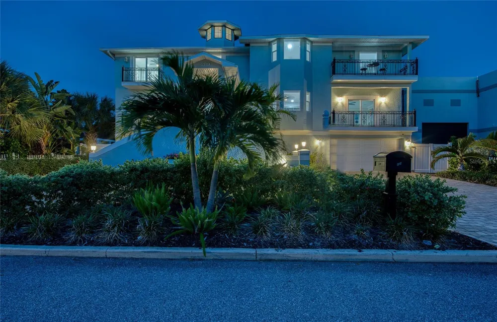 289 8TH AVENUE Tierra Verde, FL 33715