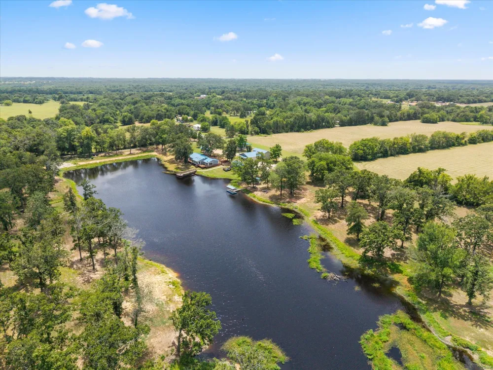 992 RS County Road 4325 Emory, TX 75440