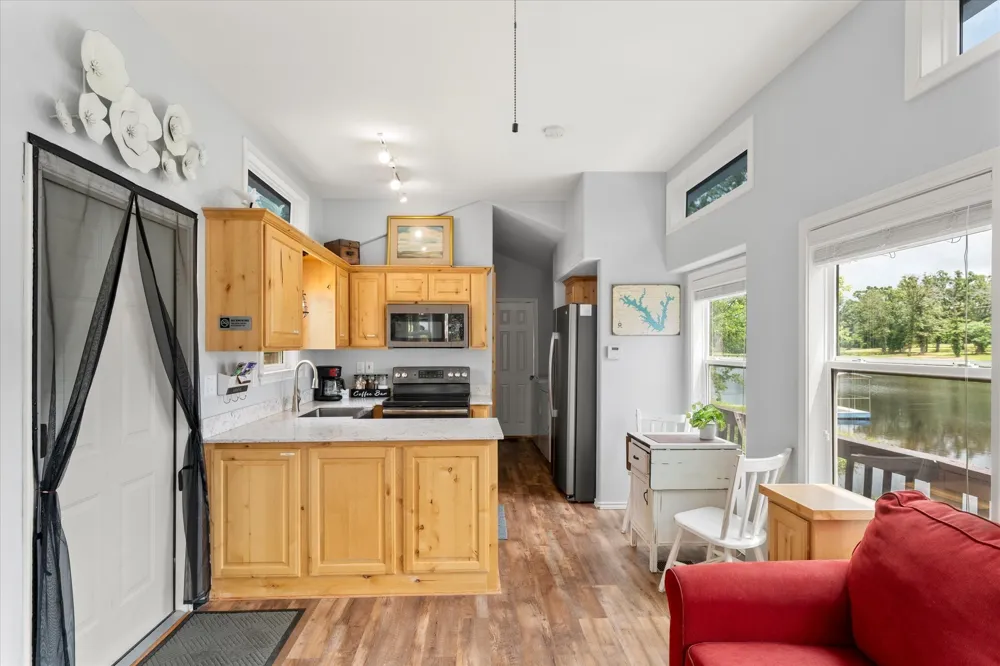 992 RS County Road 4325 Emory, TX 75440