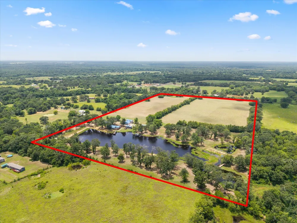 992 RS County Road 4325 Emory, TX 75440