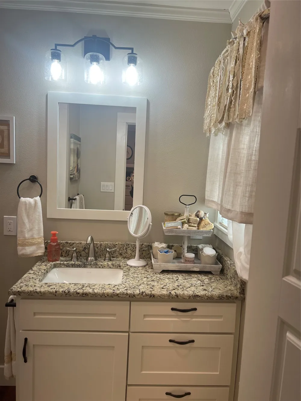 1100 E Franklin Street Hillsboro, TX 76645
