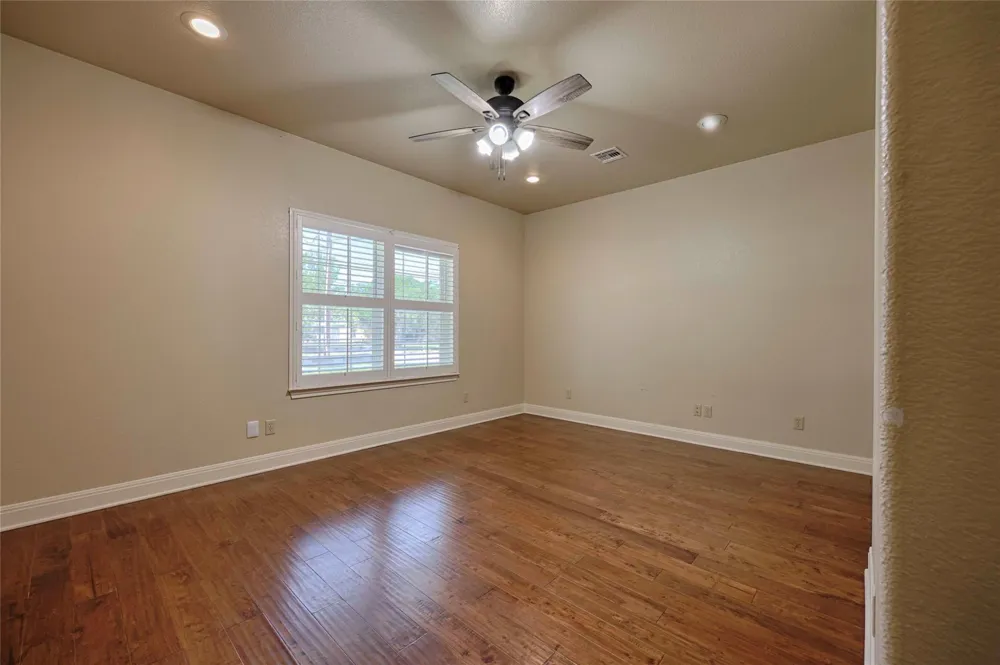 417 S Main Street Hallettsville, TX 77964